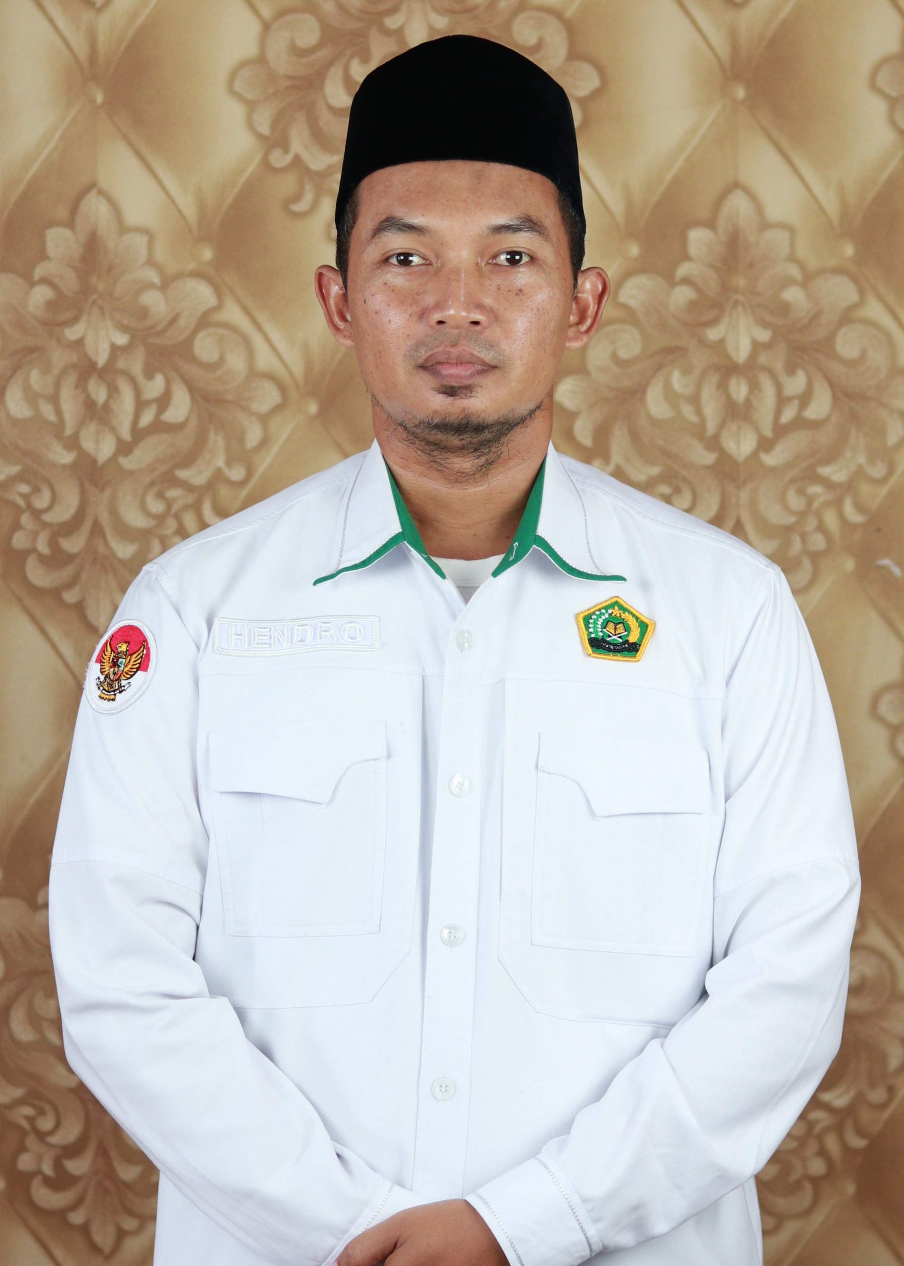 HENDRO (1)