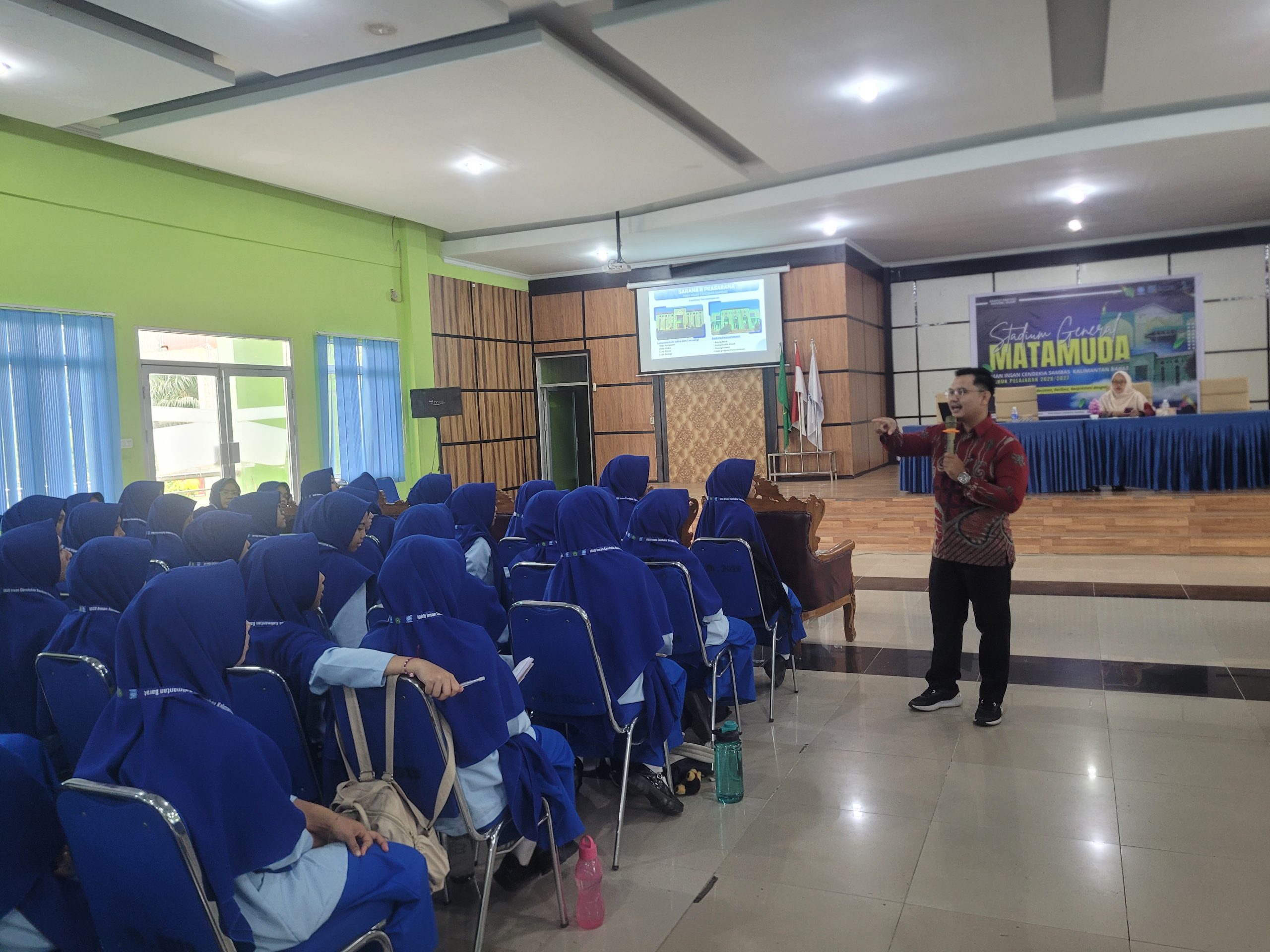 MATAMUDA 2026 : Waka Sarpras Paparkan Fasilitas Unggulan Pendukung Prestasi di Aula MAN IC Sambas